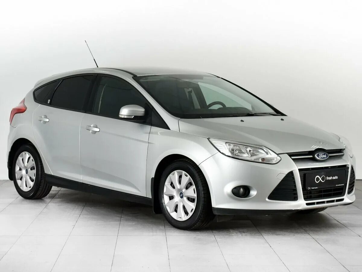 Форд фокус 3 хэтчбек 2011 года. Форд фокус седан 2011. Ford focus 3 2013. Ford focus 3 2011. Ford focus 2011.