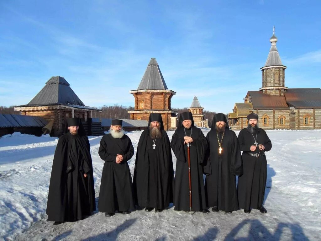 печенга трифоновский монастырь. печенгский кольский печенгский монастырь. печенгский мужской монастырь. монастырь трифона печенгского в мурманской области. свято-троицкий трифонов печенгский монастырь.