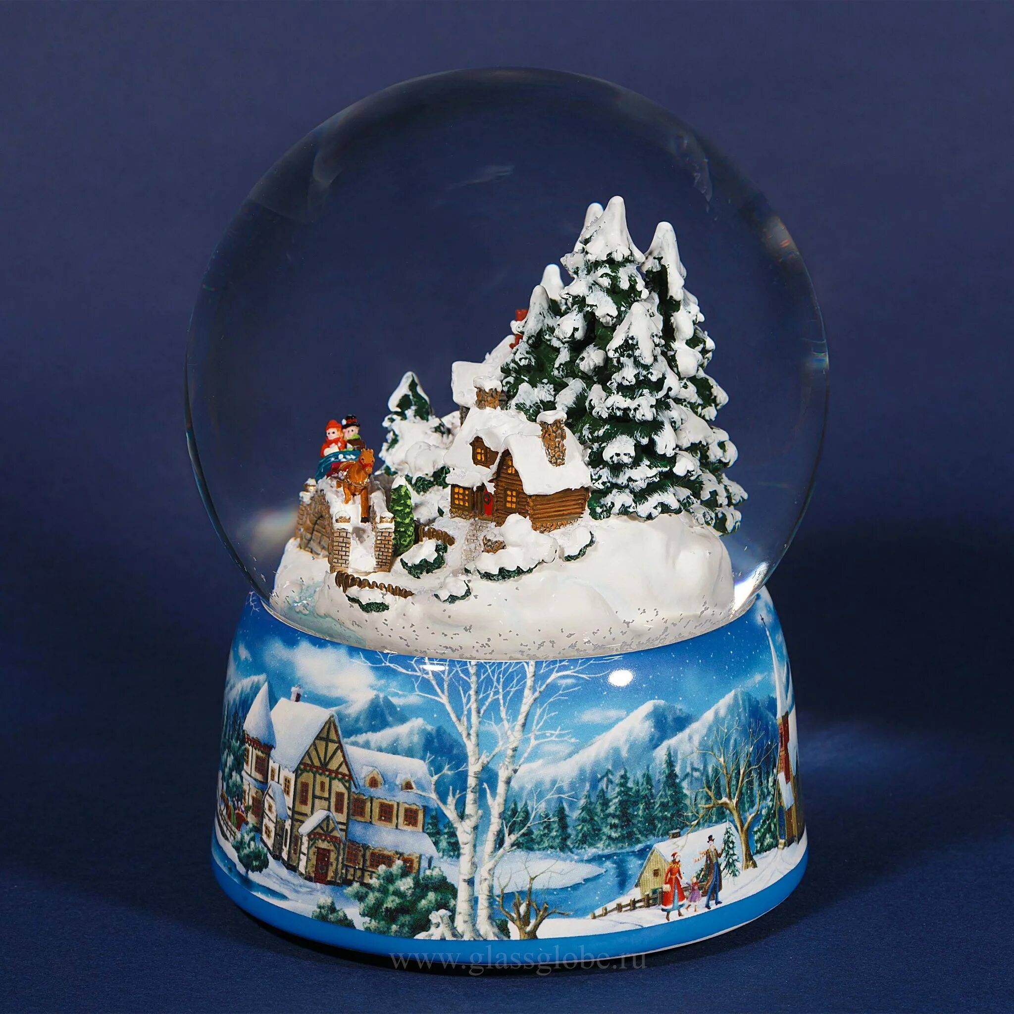 Стеклянный шар снег. Снежный шар Glassglobe "домик в лесу". Стеклянный шар со снегом. Новогодний шар со снегом. Новогодний стеклянный шар со снегом.