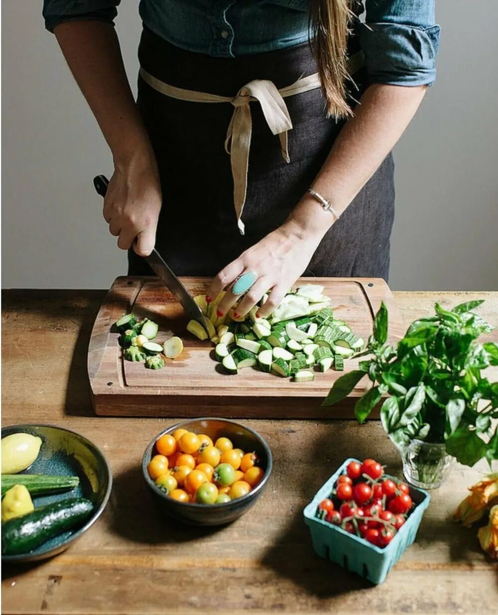 Be cut up. Приготовление еды. Готовка пищи. Готовка на кухне. Готовка Эстетика.