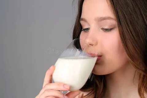 Молоко на губах