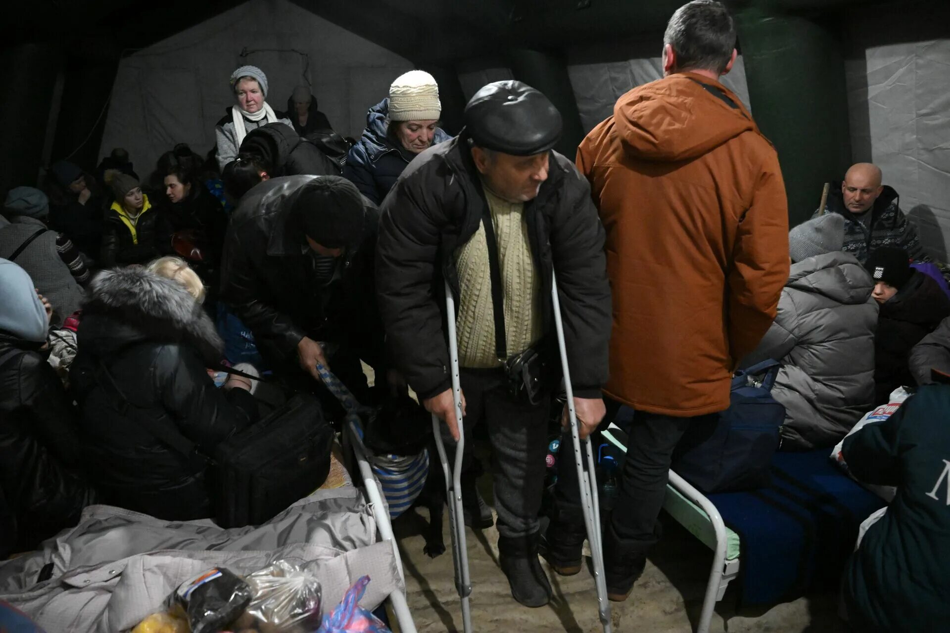 Новости 7.00. Мариуполь беженцы. Беженцы ДНР. Живой щит Украина. Украинские беженцы в России 2022.