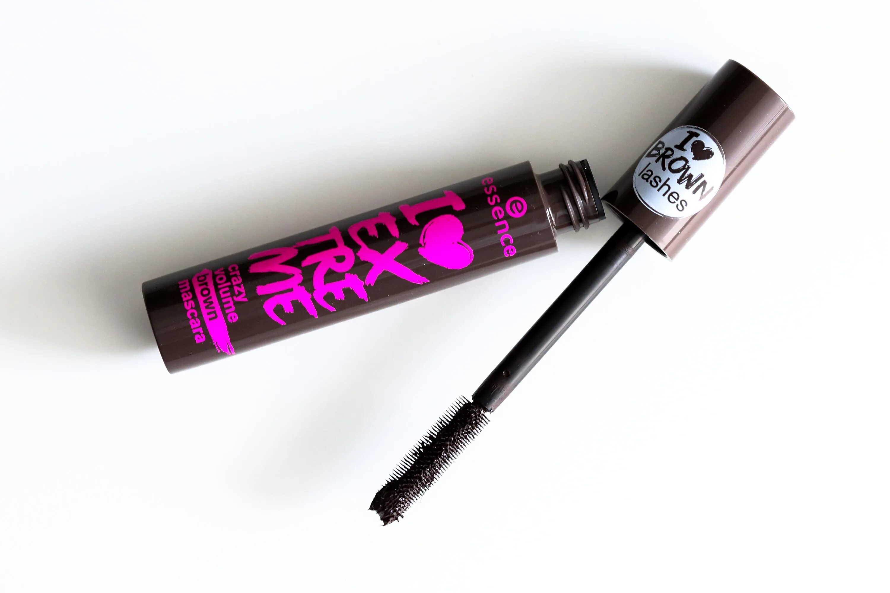 Тушь ай лав экстрим. I love mascara. I love mascara. I love mascara. Тушь essence i love extreme.