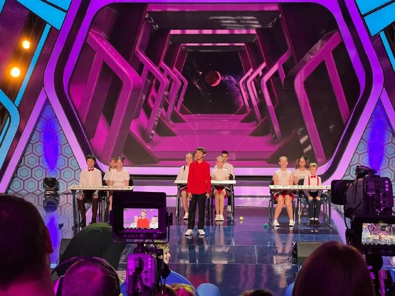 квн дети команда из екатеринбурга 2017. мц «планета кв детский квн. карелия квн жюри. детский квн 2024. детский квн гаврилина.