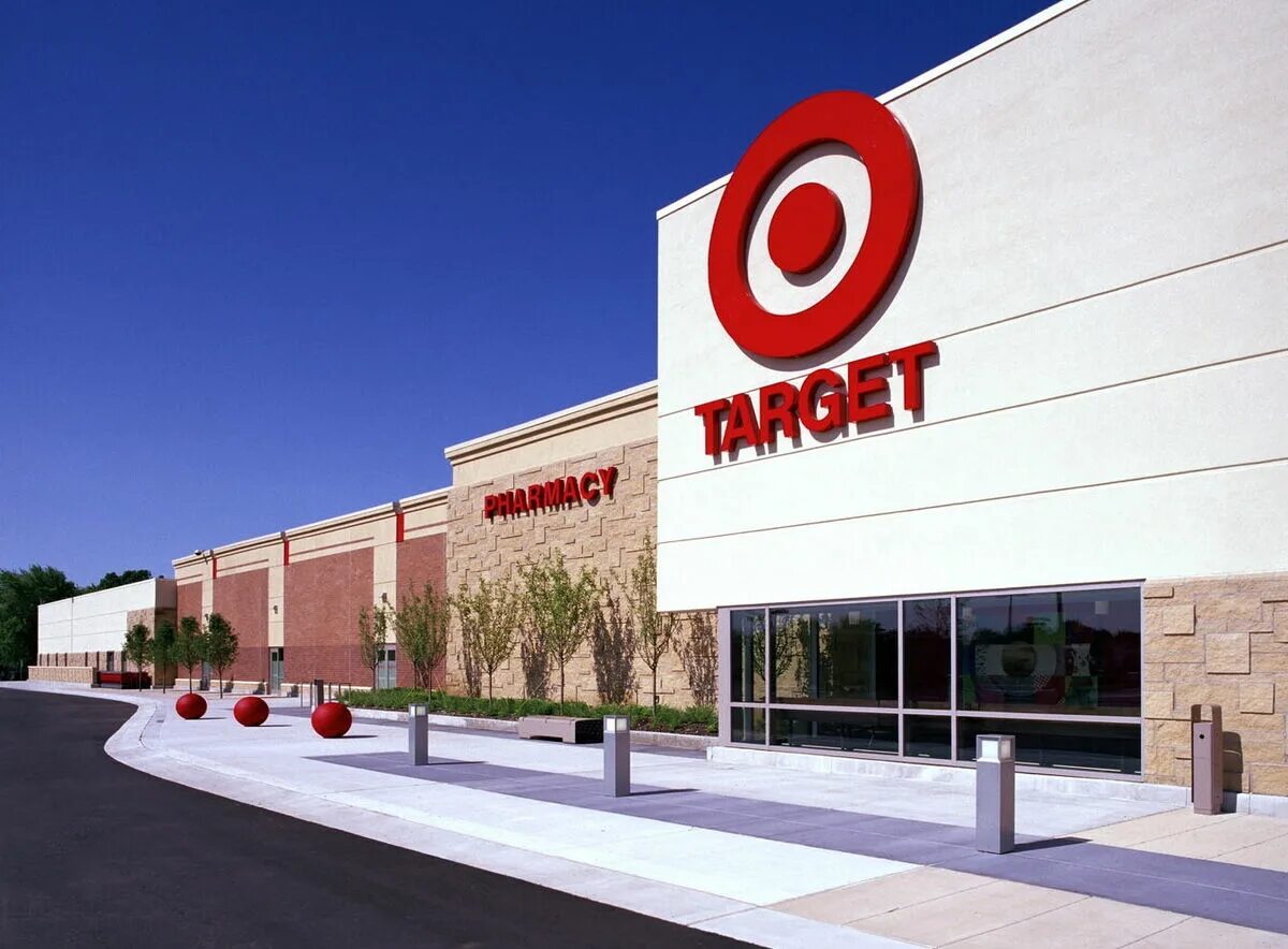 Ts target. Таргет магазин сша. таргет сеть магазинов в америке. гипермаркет target. target corporation магазин.