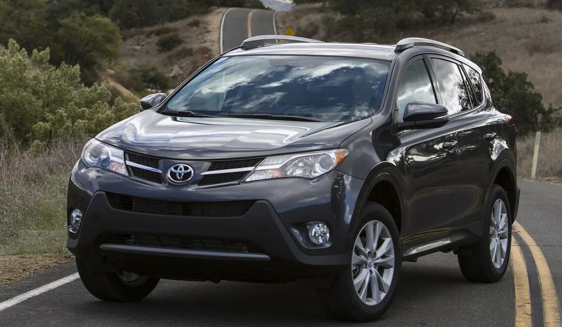 Тойота рав 4 поколения. Объем бака рав 4 4 поколения. Rav4 4 поколение. Toyota rav4 2013-2016. 2014 toyota rav4 limited.