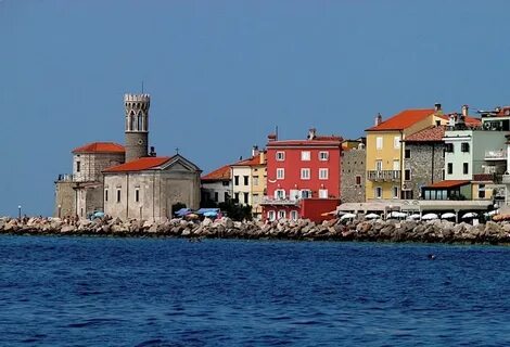 Словения море