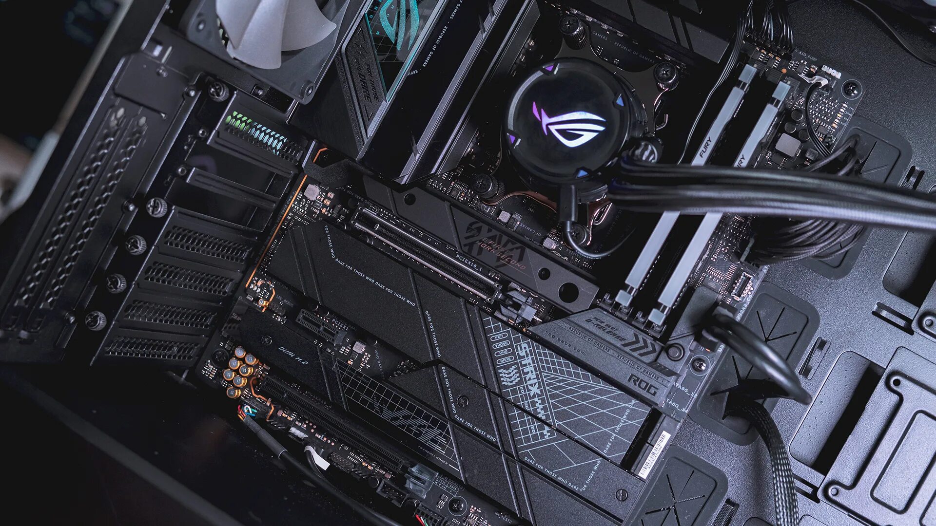 ROG Strix x670e-e. ASUS ROG Strix x670e-e Wi-Fi. ASUS ROG Strix x670e-f Gaming WIFI. ASUS ROG Strix x670e-i Gaming WIFI.