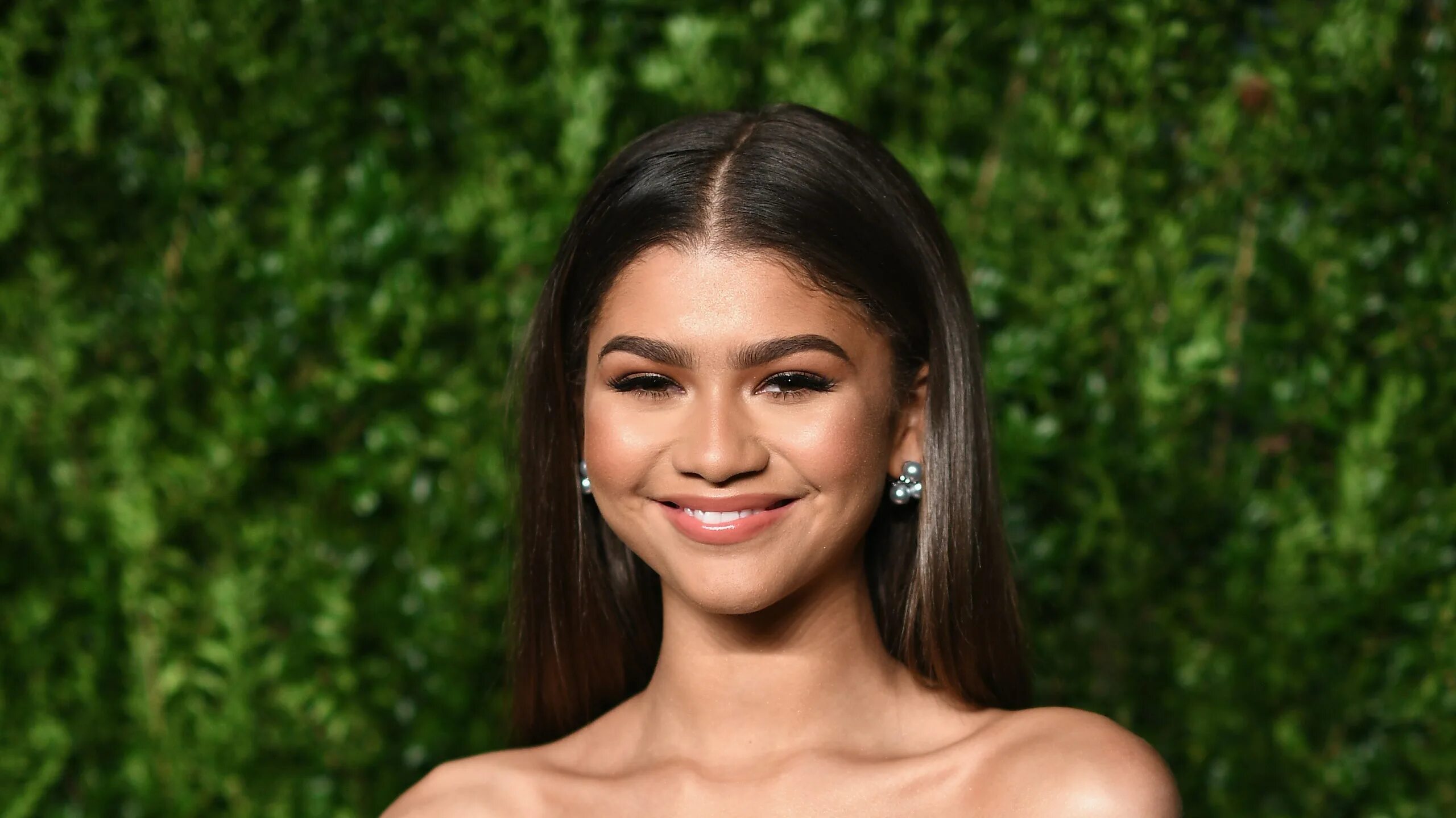 Зендая 2021. Зендая 2022. Зендая улыбается 2021. Zendaya Euphoria. Зендая личная жизнь