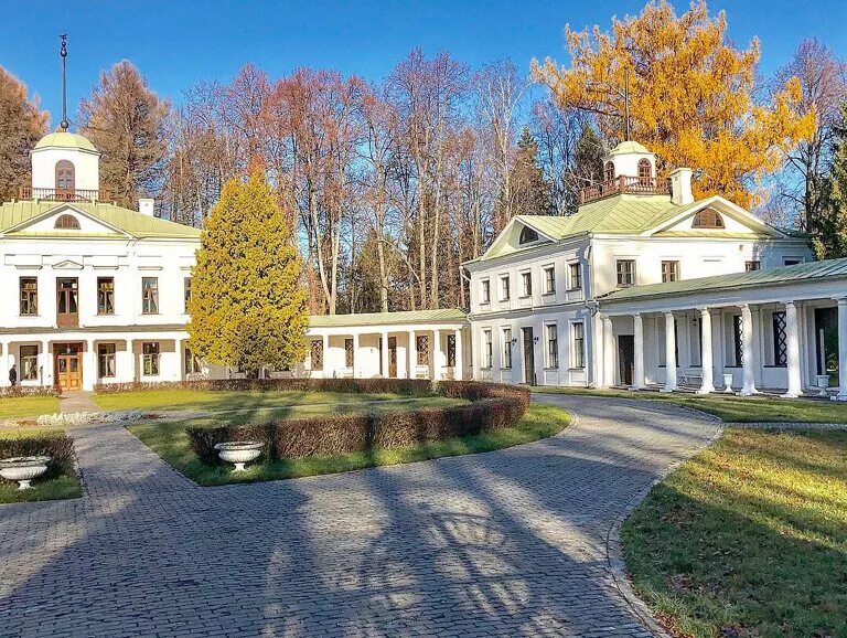 Середняково. Фирсановка усадьба Середниково. Усадьба Середниково Лермонтов. Солнечногорск усадьба Середниково. Национальный Лермонтовский центр в Середниково.