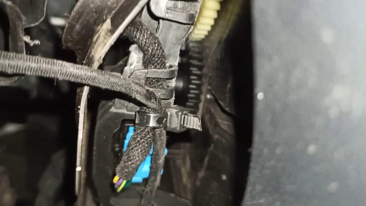 Рапид поломка. Спидометры на рапид 1. Skoda rapid 2014 maxidot. Чек горит шкода рапид новая. Рапид поломка.