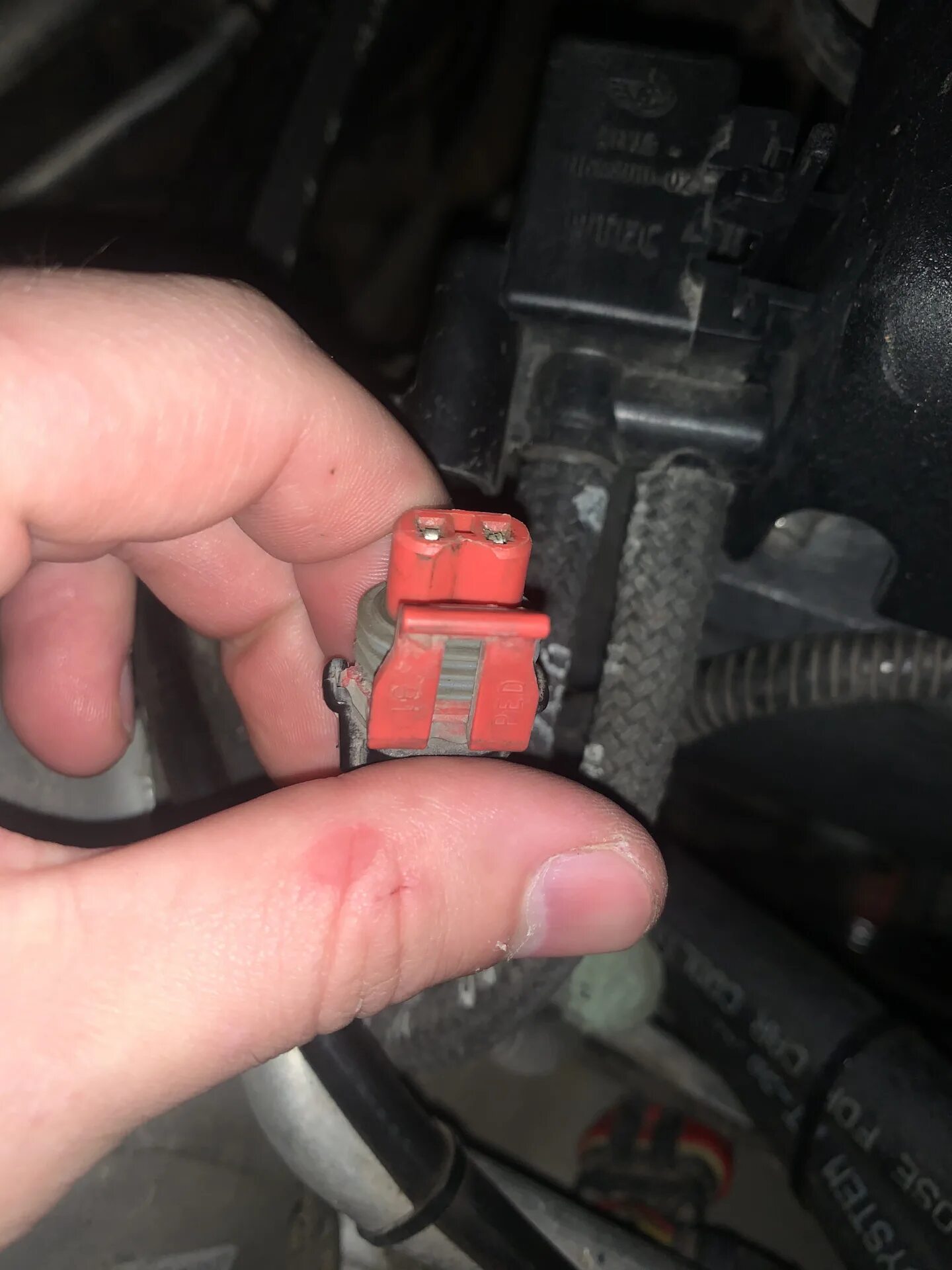 6. Клапан впускного коллектора 110222. Адсорбер горит. Клапан адсорбера приора 16 клапанов. Клапан продувки адсорбера приора 16 клапанов.