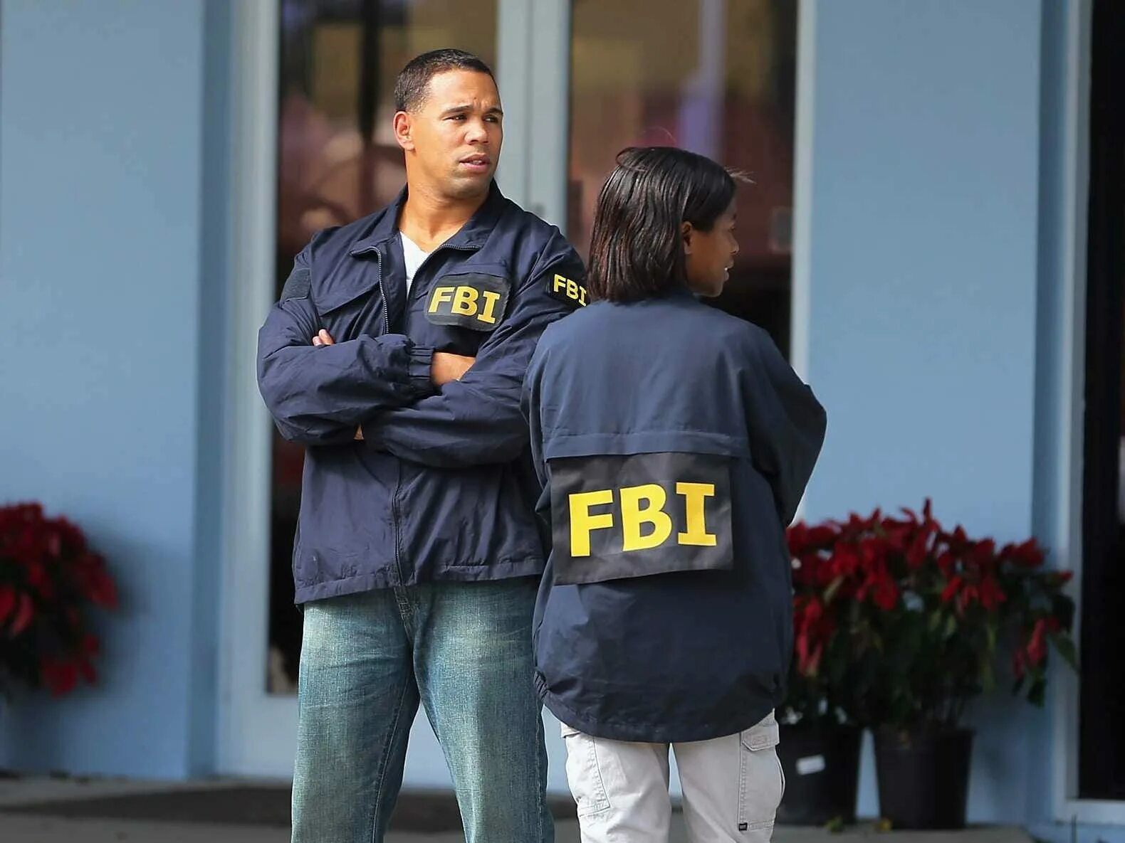 Спецагент fbi. Оперативник фбр. Агенты фбр сша. Сотрудники фбр сша. Сотрудники фбр сша.