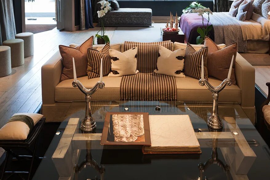 Роскошные вещи. Золотой интерьер. Элитный интерьер. Ткань de le cuona. Роскошь интернет магазин.