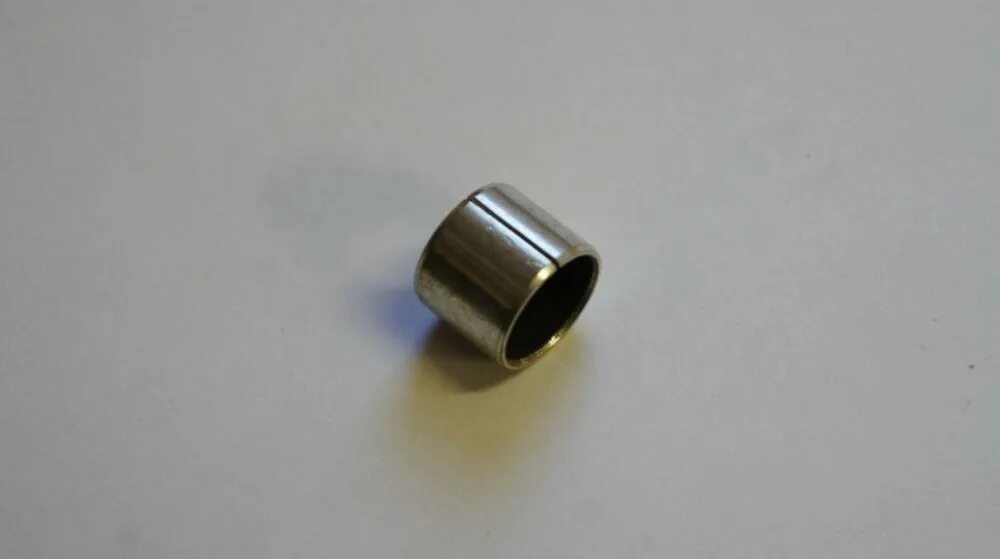 Втулка шток ножа хлебопечи. Втулка шток ножа хлебопечи d16/8mm h-17mm. Шток втулки. Шток втулки. Шток втулки.