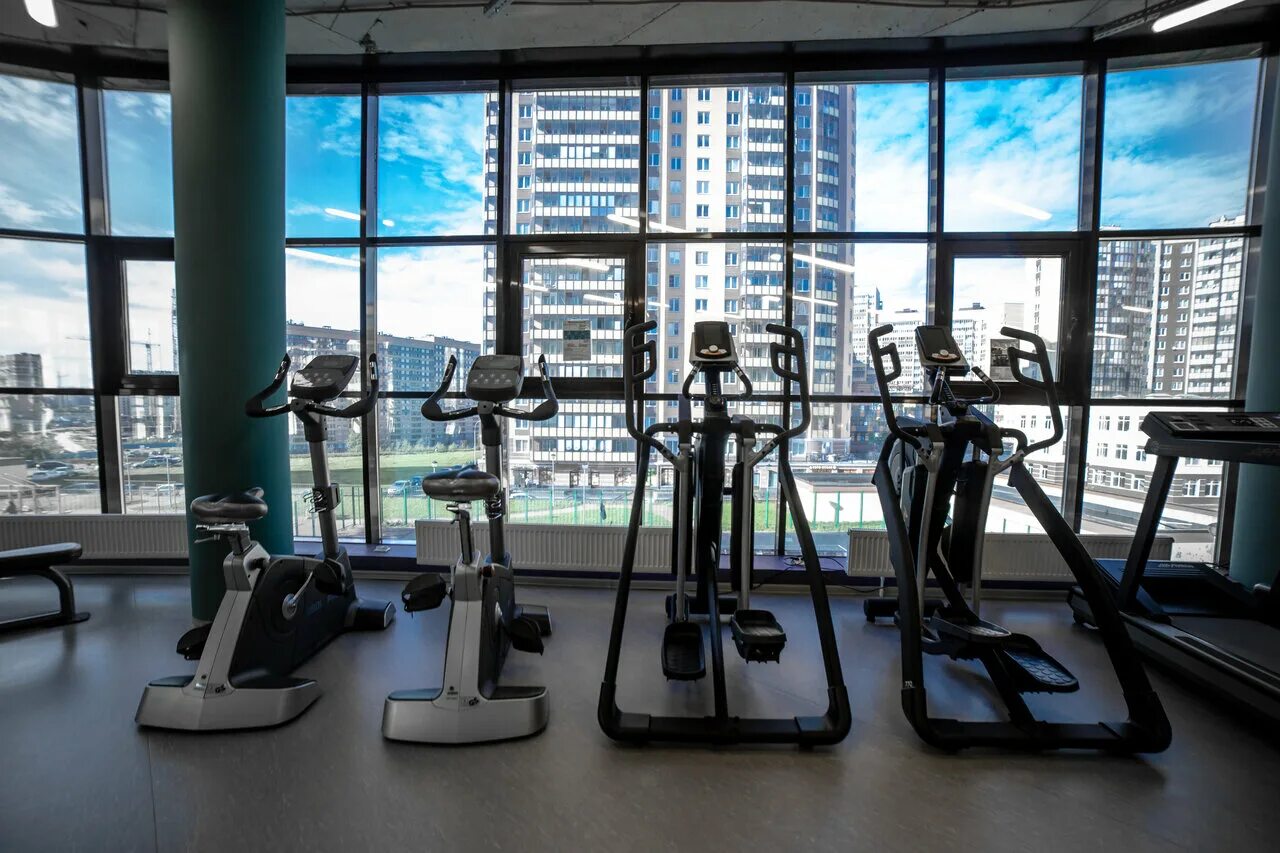 Фитнес зал. Спортзал в питере. Тренажерные залы петербурге. Фитнес залы. Тренажерные залы петербурге.
