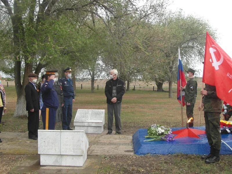 Погода в сокрутовке астраханской области. Село Сокрутовка Ахтубинский район. Село Сокрутовка Ахтубинский район Астраханская область. Праздник посвященный Дню Победы в Шугурово. Возложение венков на 9 мая.