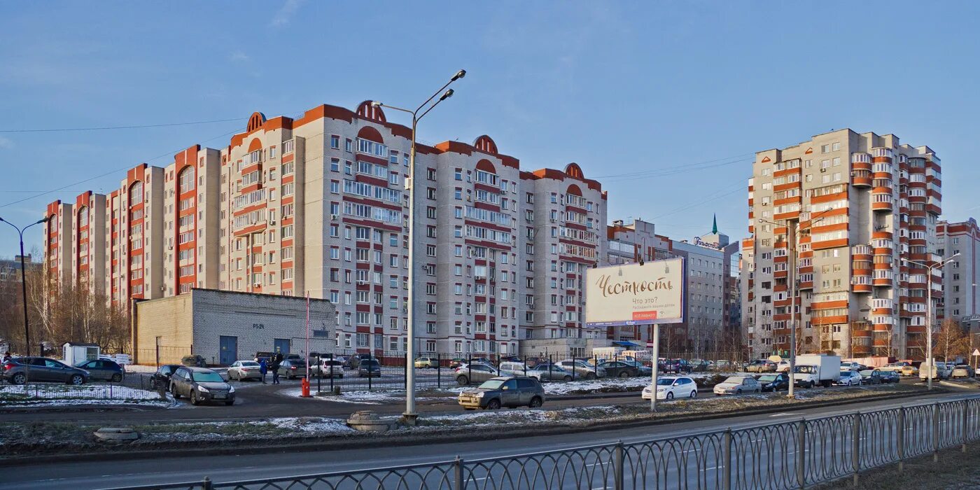 Ул е