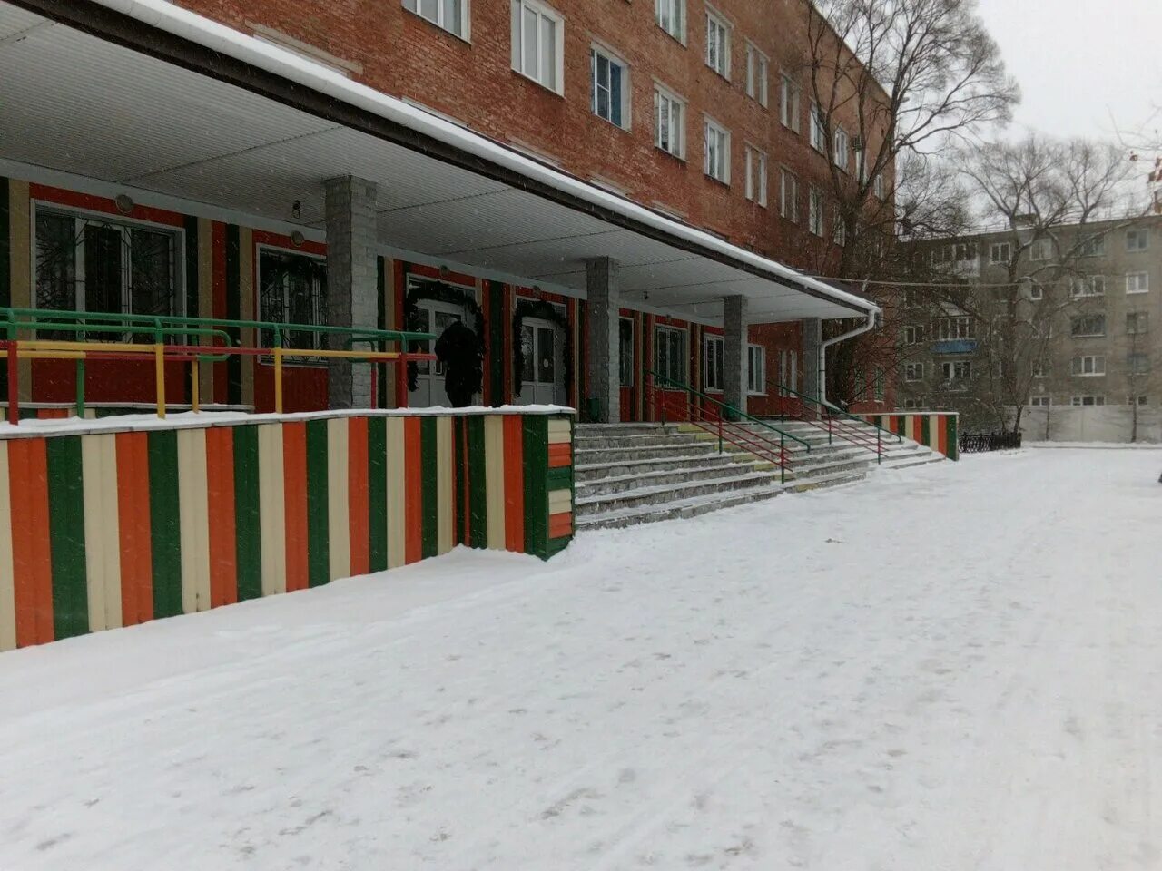 детская поликлиника 4 21 амурская. труда 21 омск. 21 я амурская, 16. мира 53 омск. омск амурский поселок улица багратиона 21б грамотейка.