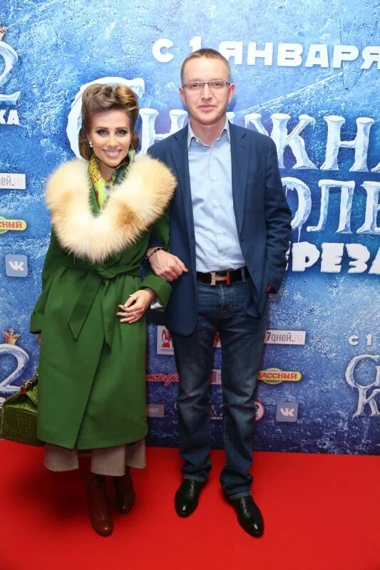 Снежная королева озвучка охлобыстин. Снежная королева 3 wizart animation. Кто озвучивал снежную королеву. Снежная королева 4 зазеркалье альфида. Мультик с озвучкой охлобыстина снежная королева.