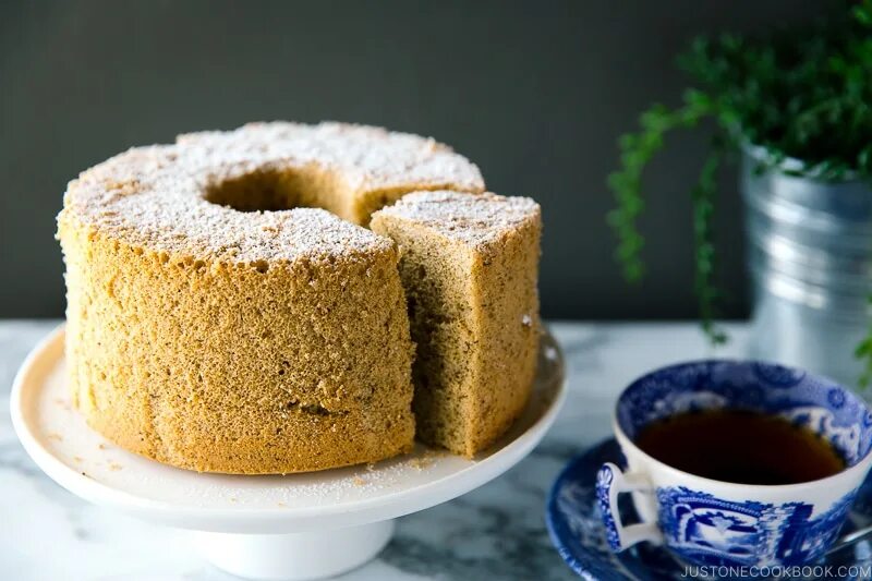 English cake. Бисквит Эрл грей. Чайный пирог. Эрл грей в торте. Эрл грей в выпечке.