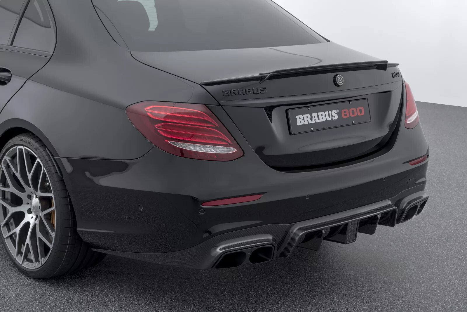 Мерседес брабус s800. Brabus 800 mercedes amg. Мерседес бенц майбах брабус 900. Mercedes amg gt 63 s. Brabus 800 mercedes amg.