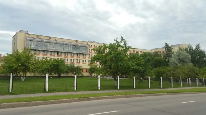 Улица макаёнка. Макаенка 13. Б-13 минск. Кгб 13 больница. Макаенка 12.