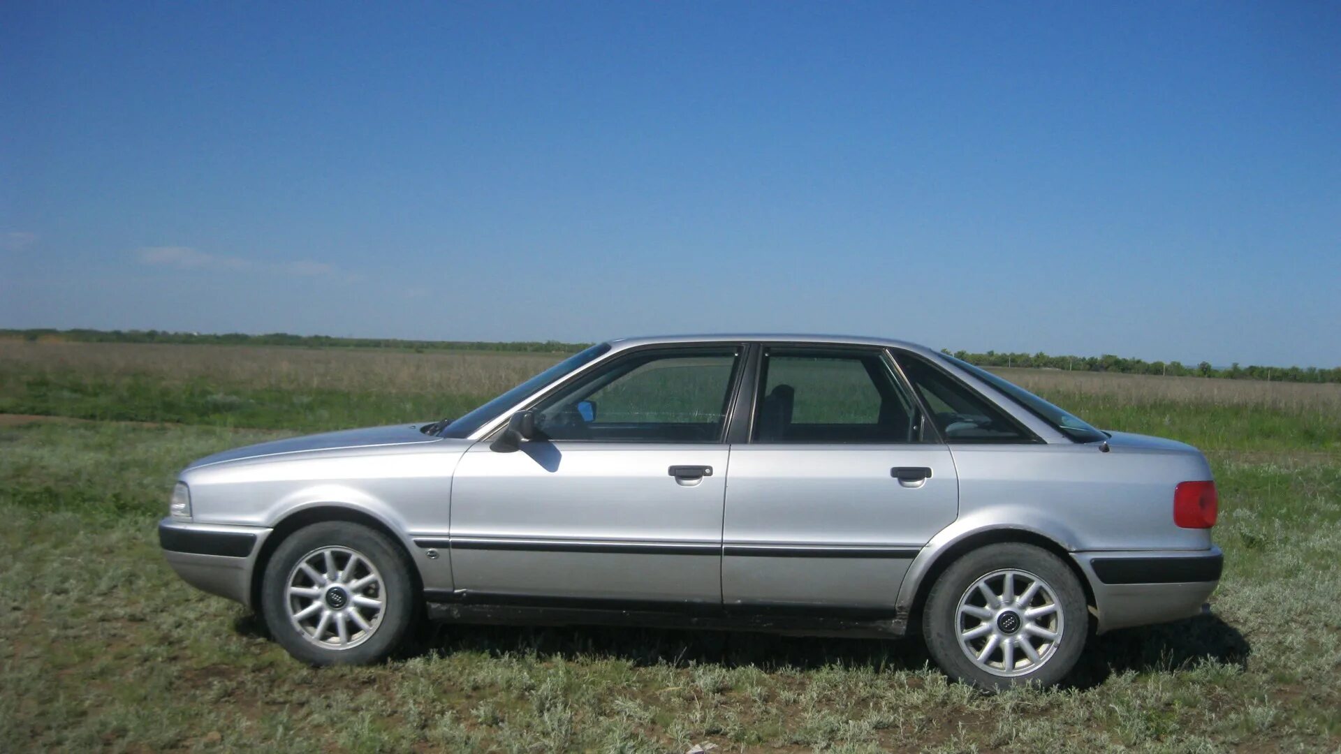 Audi 80 v (b4). Audi 80 b4 серебристая. Ауди 80 б 4 серебристый металлик. Audi 80 b4 1994. Куплю ауди 80 б4 бу