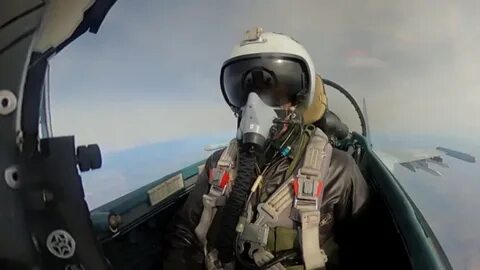 Экипаж боевого самолета