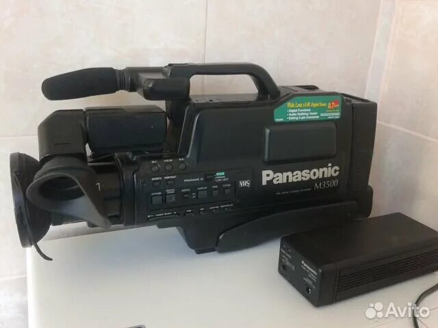 Panasonic m3000. Panasonic m3000 комплектация. Камера VHS Panasonic m3500 зарядка. Видеокамера VHS m3000.