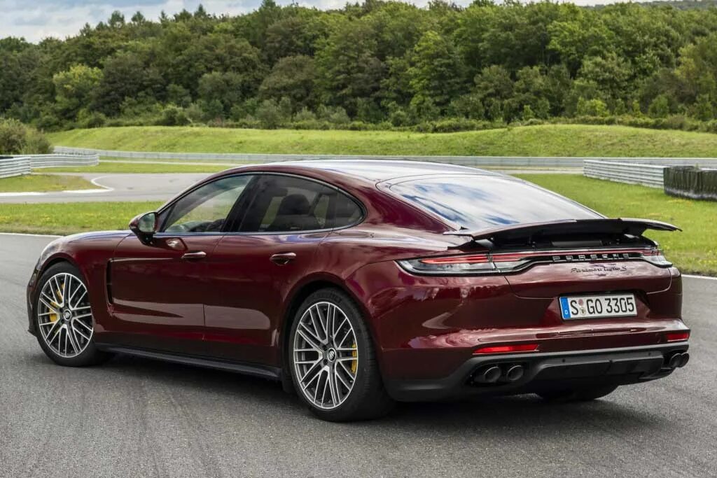 Порше Панамера 2022. Porsche Panamera 2021. Порше Панамера 2021. Новый Porsche Panamera 2022. Цены на авто март 2024