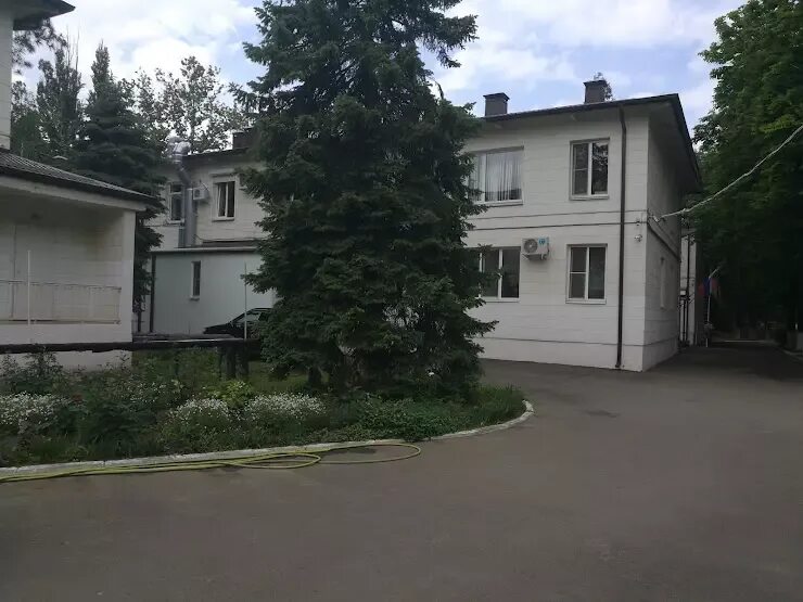 Сочи микрорайон донская улица чехова. Краснодарская многопрофильная школа. Здание школы. 69 школа краснодар гидрострой. Гимназия 69 краснодар.