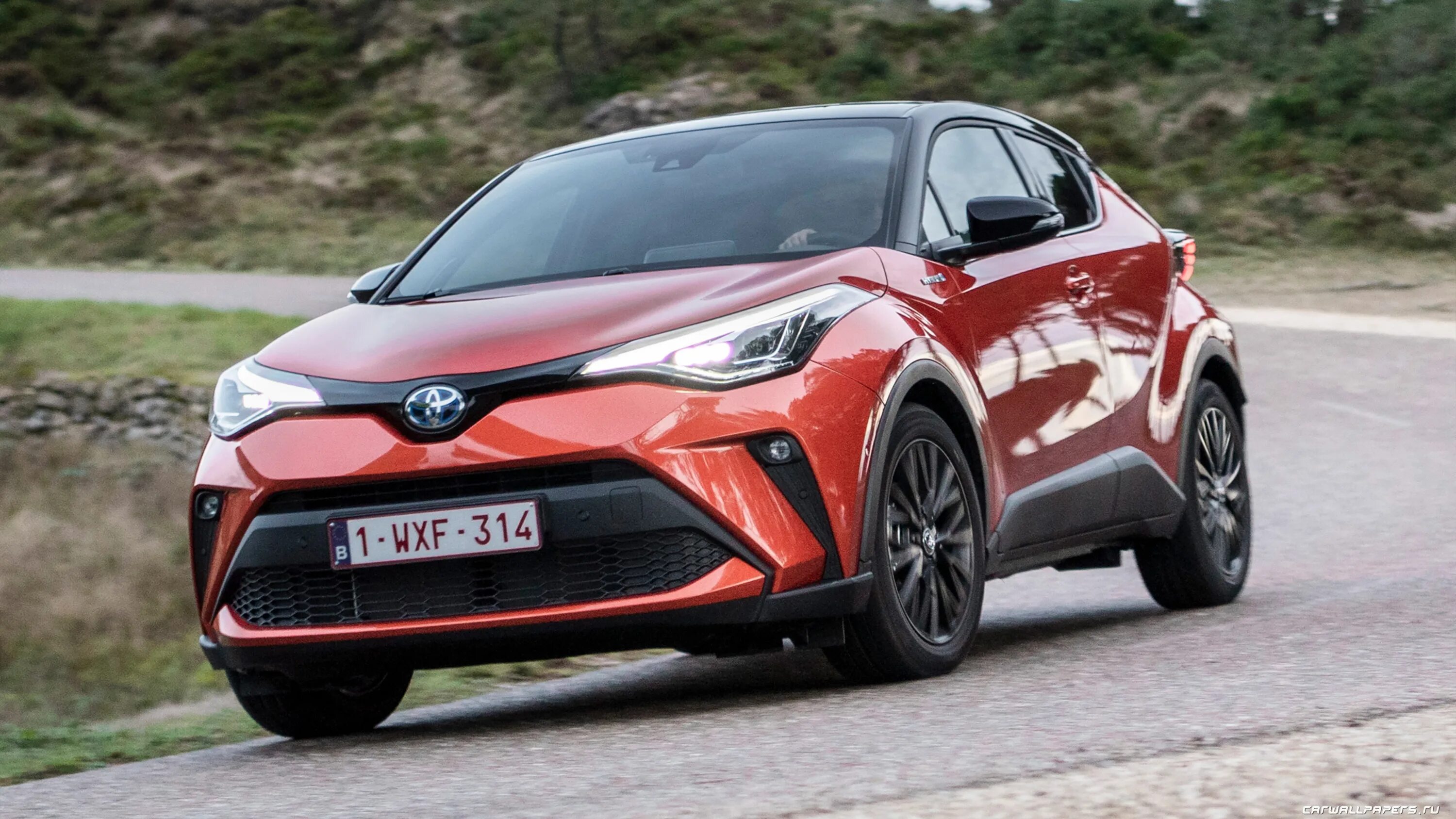 Toyota c-hr ngx50. Toyota c-hr 2021. Toyota chr hybrid 2022. Тойота c-hr 2021. Chr гибрид.