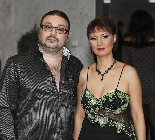 Рок острова воробей встреча. Аня воробей и рок острова.