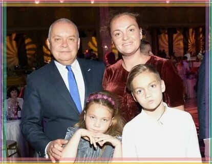 Сколько лет дмитрию киселеву
