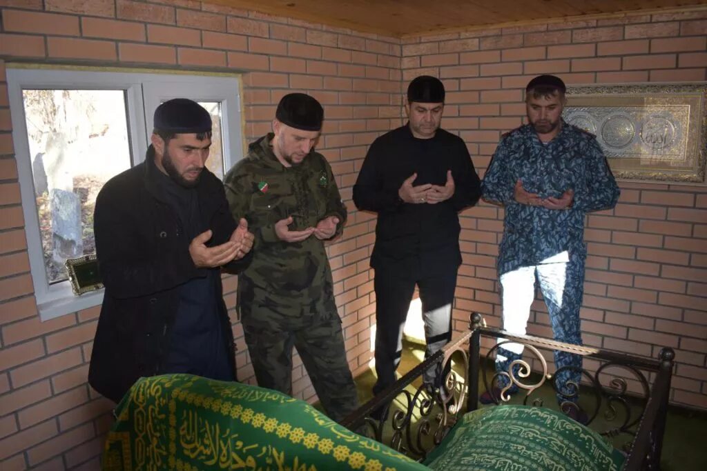 апти аронович алаудинов семья. апти аронович. апти алаудинов жена. апти аронович алаудинов. апти алаудинов.