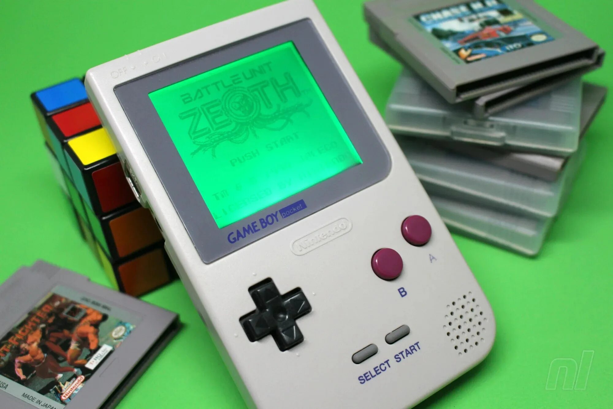 Mine game boy. Геймбой. Приставка карманная геймбой. Карманные приставки из 90. Геймбой камера.