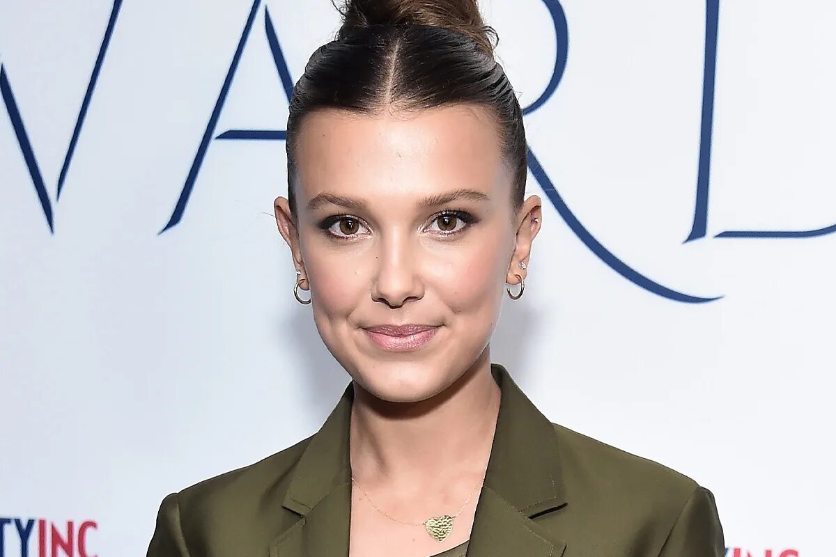 Милли Бобби. Millie Bobby Brown. Милли Бобби Браун 2022. Милли Бобби Браун 2021. Про милли бобби браун