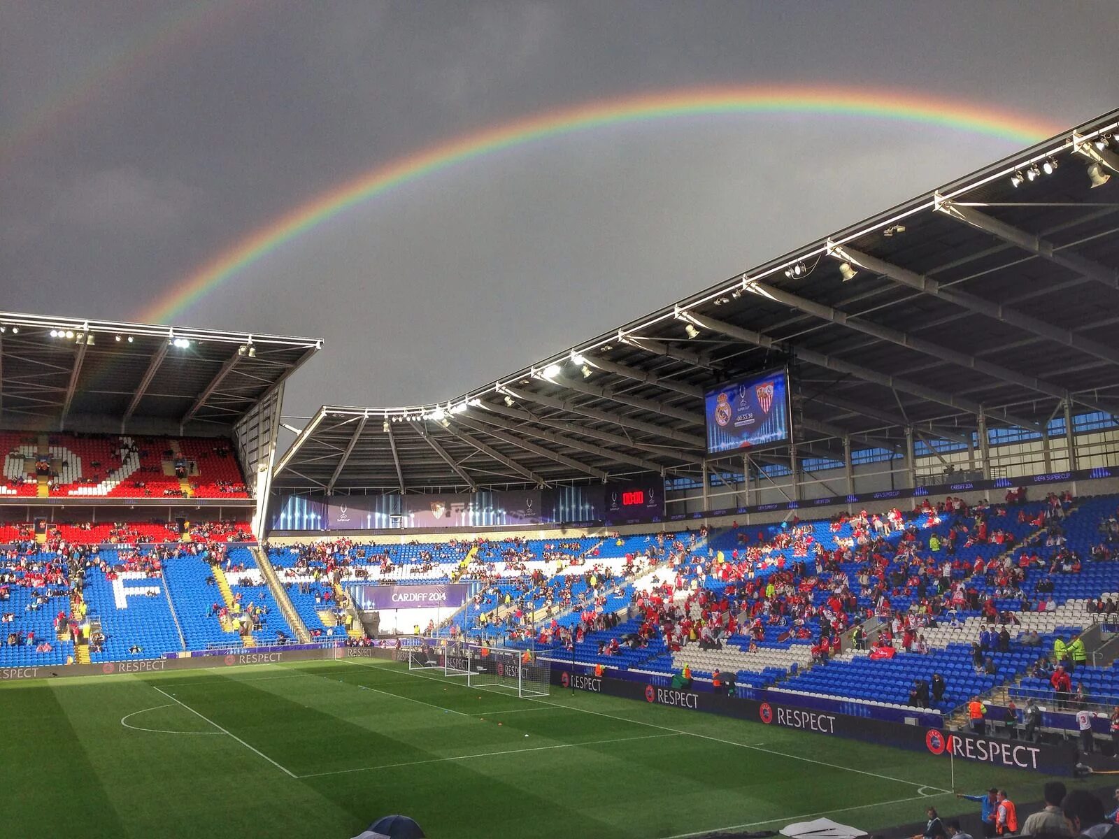 Стадион уэльс картинки видео. Cardiff city stadium. кардифф стэдиум. фк кардифф сити стадион. cardiff city stadium уэльс футбольный стадион.