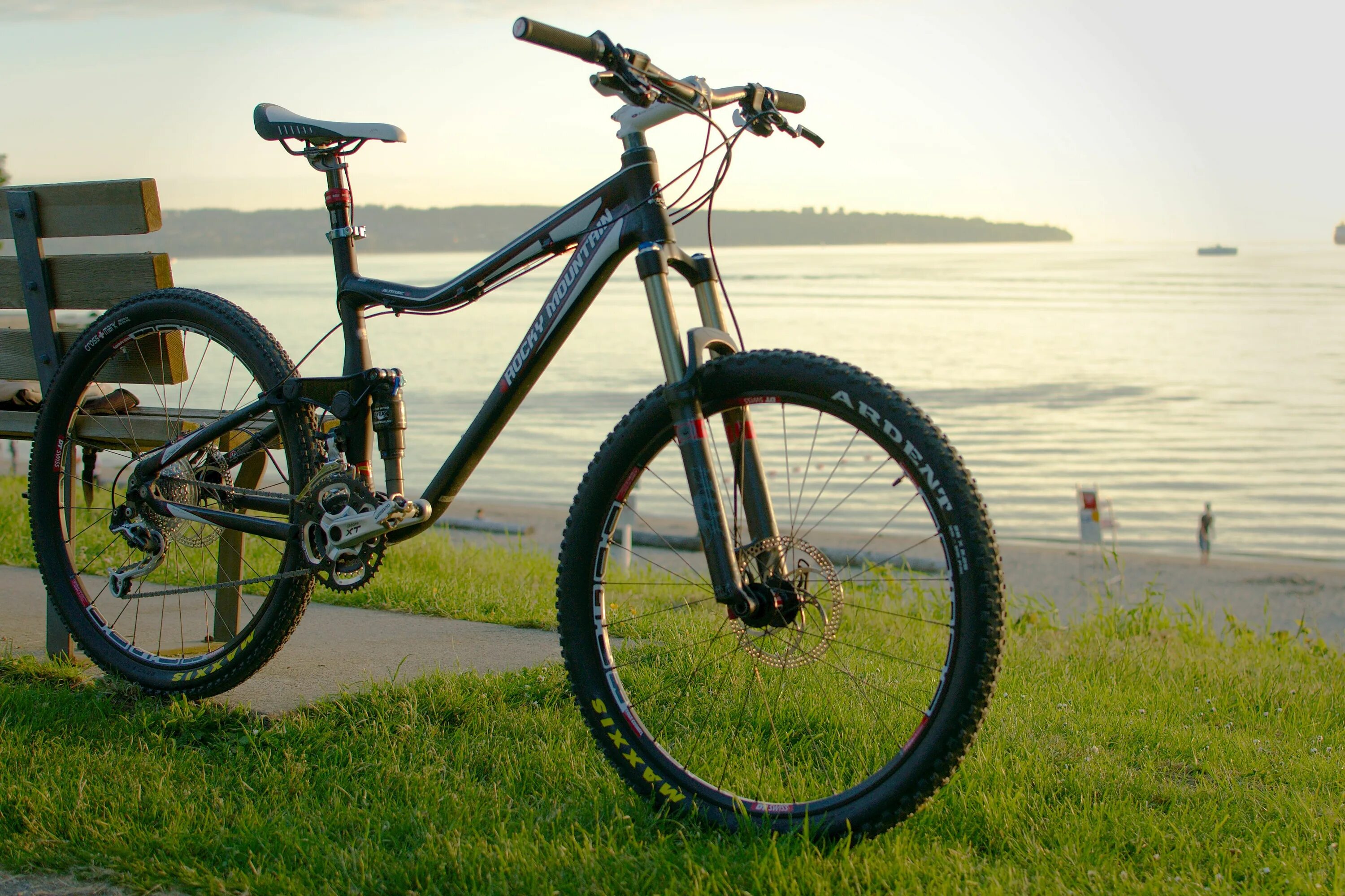 Велосипед 70. Rocky mountain велосипеды. rocky mountain altitude 70. городской велосипед rocky mountain rc 70. канадские горные велосипеды rocky.