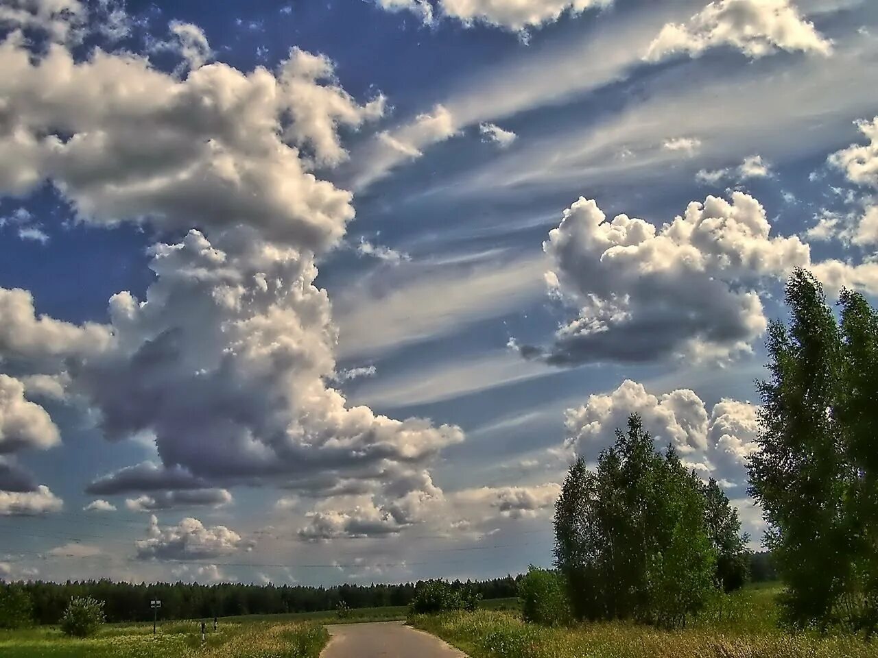 Небо с облаками. Красивые облака. Летнее небо. Красивое небо.