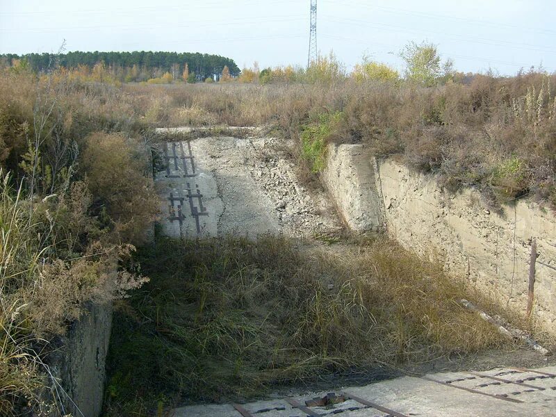 Ров 19.02. Противотанковый ров Мордвес. Противотанковый ров колейный мост. Райково деревня ров противотанковый. Противотанковый ров на танкодроме.