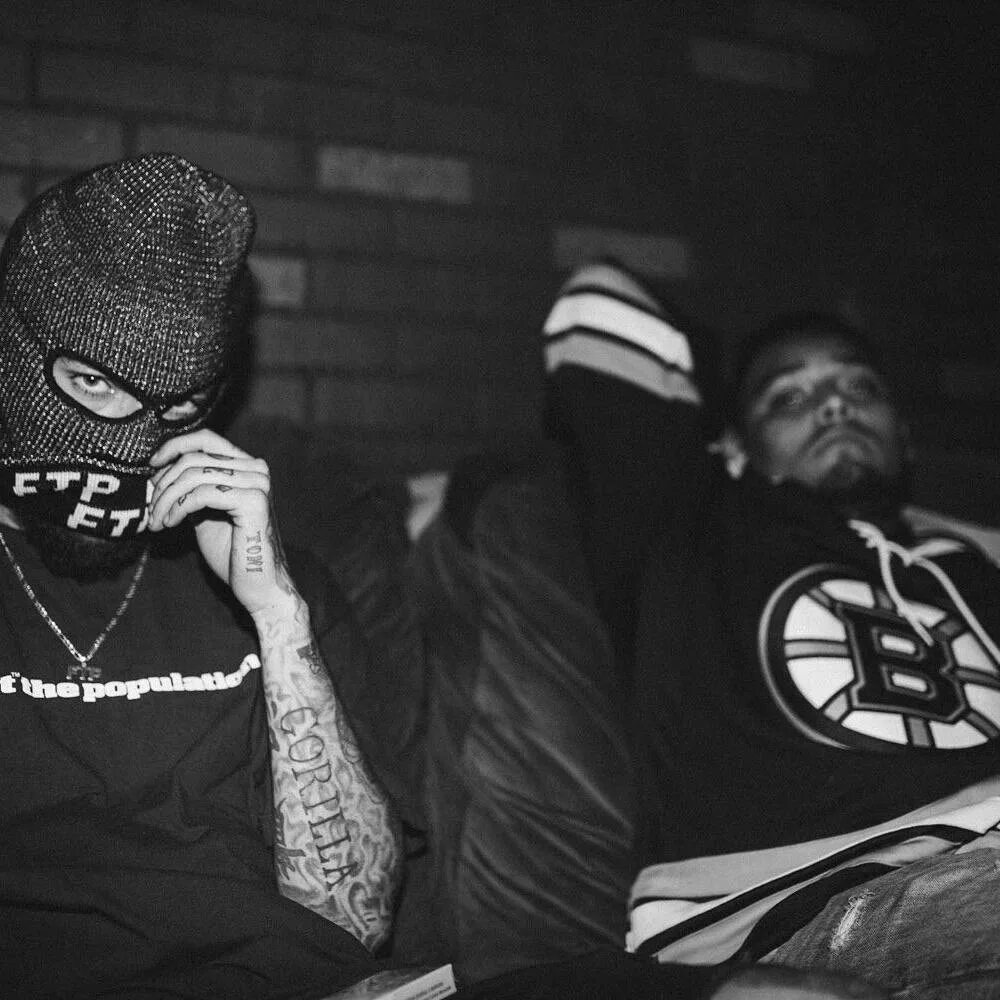 Японские машины неоновые. E28 rusty slammington. Бмв е34 ночью тонированная. Ниссан сильвия неон. Бмв е36 бандитская.