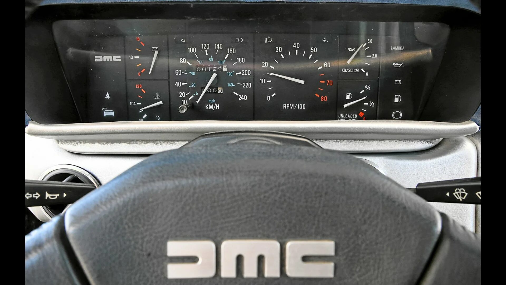 160 миль в км. Спидометр делориан назад в будущее. Назад в будущее 88 миль в час. Спидометр делориан назад в будущее. Назад в будущее 88 миль в час.