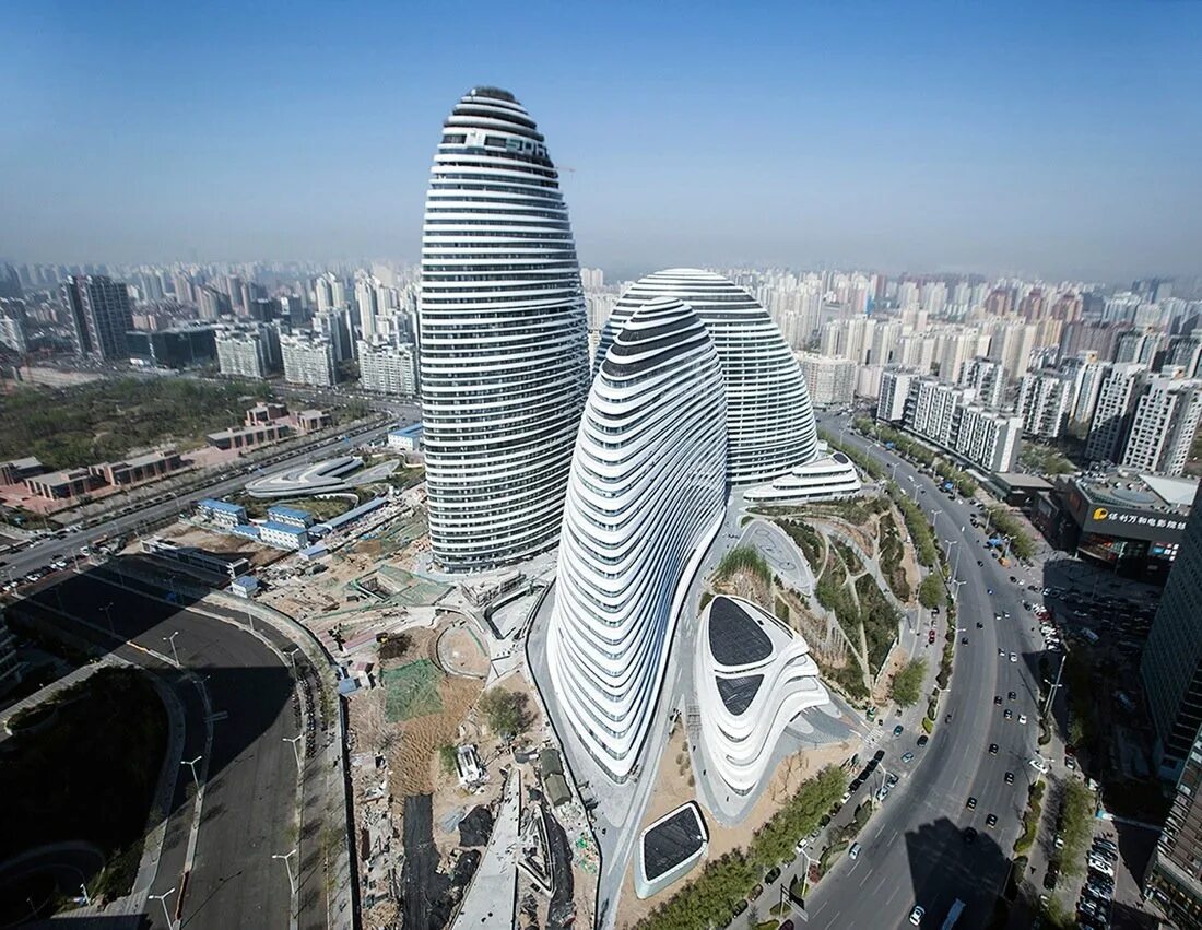 Современный небоскреб. Wangjing Soho в Пекине. Wangjing Soho Заха Хадид. Небоскребы Wangjing Soho, Пекин, Сохо. Заха Хадид Пекин Сохо.