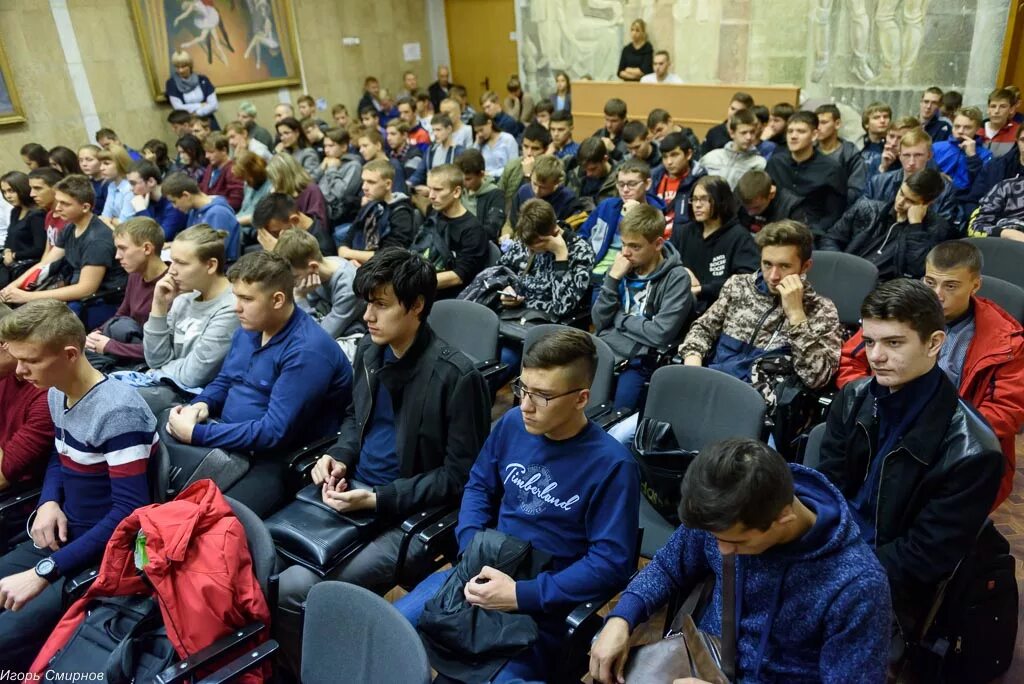 Омск оф сайт. Омский промышленно-экономический колледж. ОПЭК Омск колледж. Омский промышленно-экономический колледж г.Омск специальности.