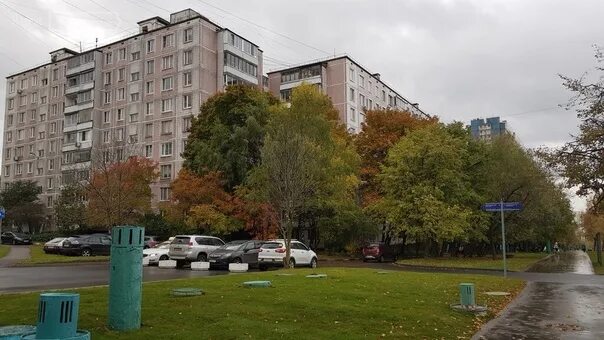 Москва ул паустовского. Ясенево 2020. Ясенево ул. Паустовского 9.15 корпус 2. - Новоясеневские пруды: улица Паустовского дом 8, район Ясенево;. Паустовского 6 к 2 футбольное поле.