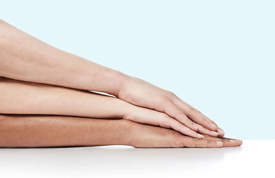 Нейтральный тон кожи. Нейтральный подтон кожи цветотип. Холодный подтон тонального крема. Нейтральный оттенок кожи. Холодный подтон кожи.