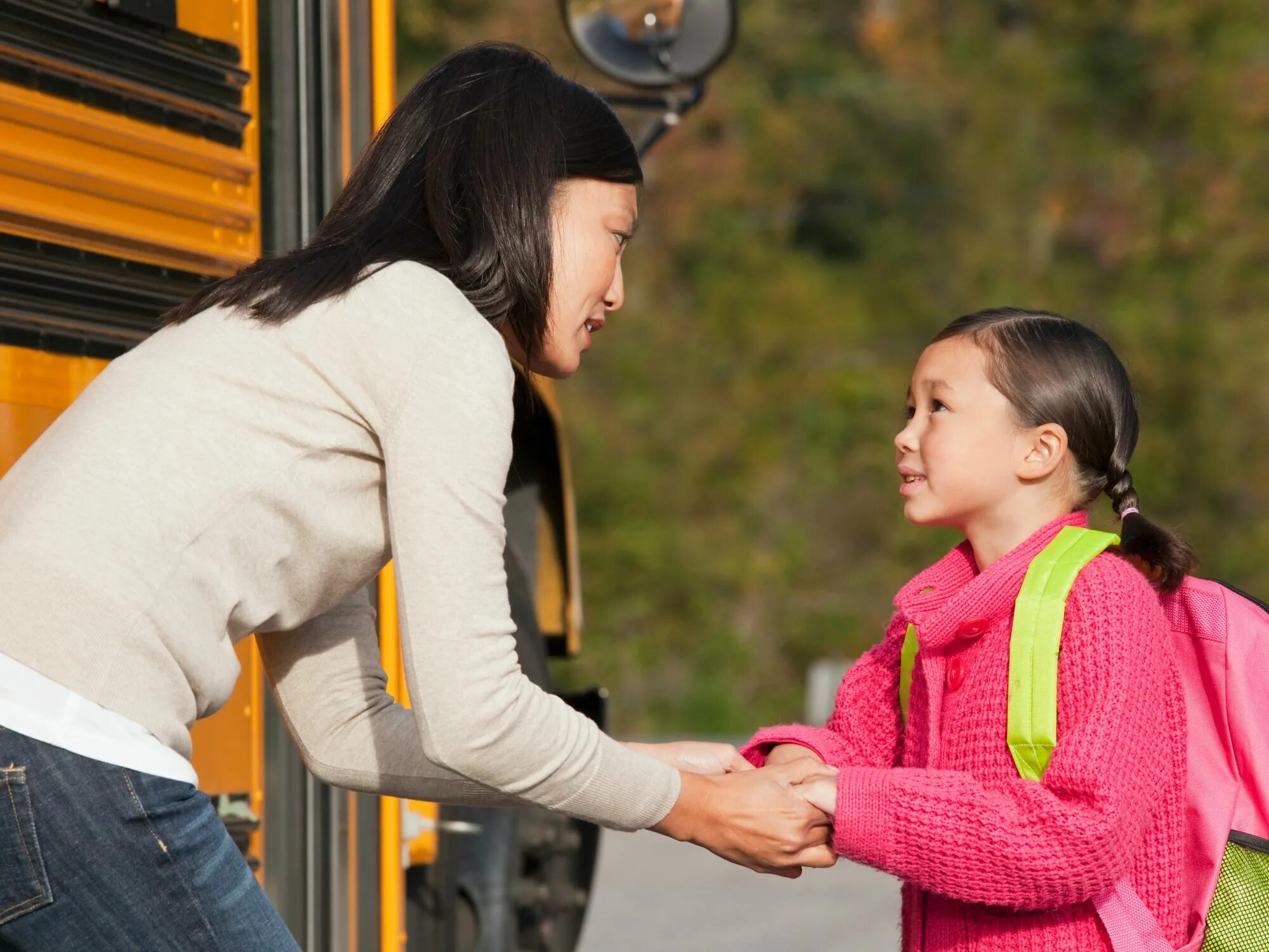 She has gone to school. Подростки прощаются. School children talking. Mother and child go to School. Mother and Kid going to School.