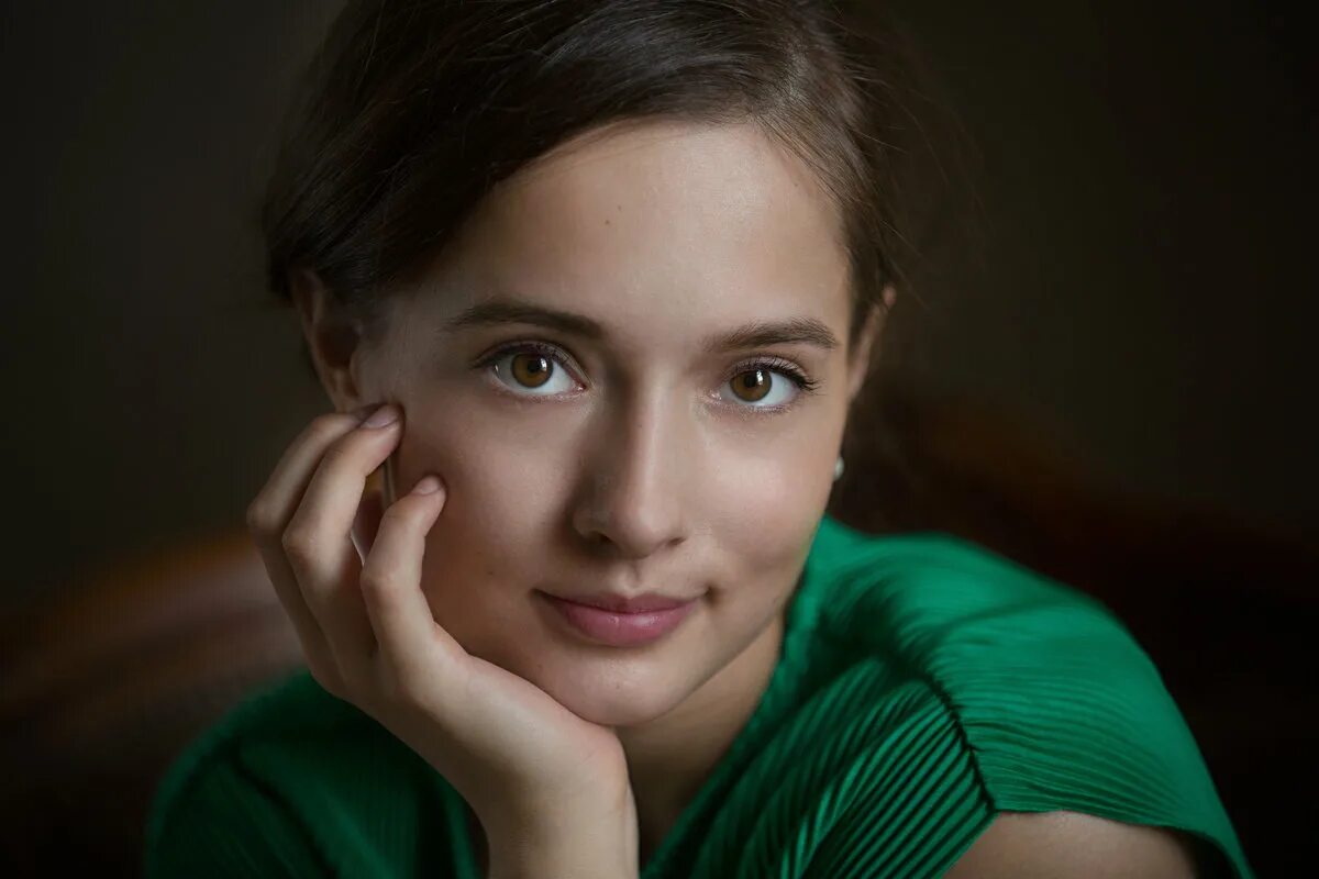 Редникова актриса вор. Актриса га. Мишель харденбрук. Мун га ён истинная красота. Актриса га.